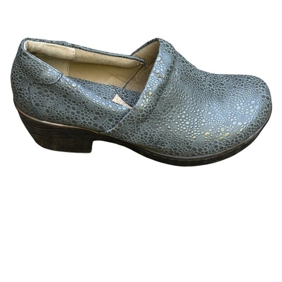 BOC Born Concepts Gray Pebble Pattern Peggy Faux Leather Slip On Clogs Size 9 M - Picture 5 of 14
